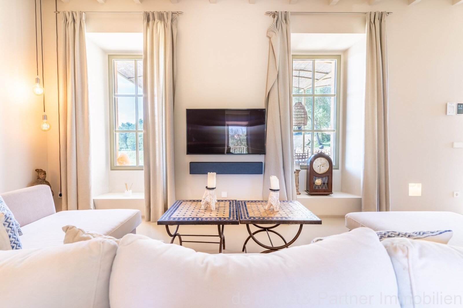 Moderne Finca mit Pool und traumhaftem Meerblick