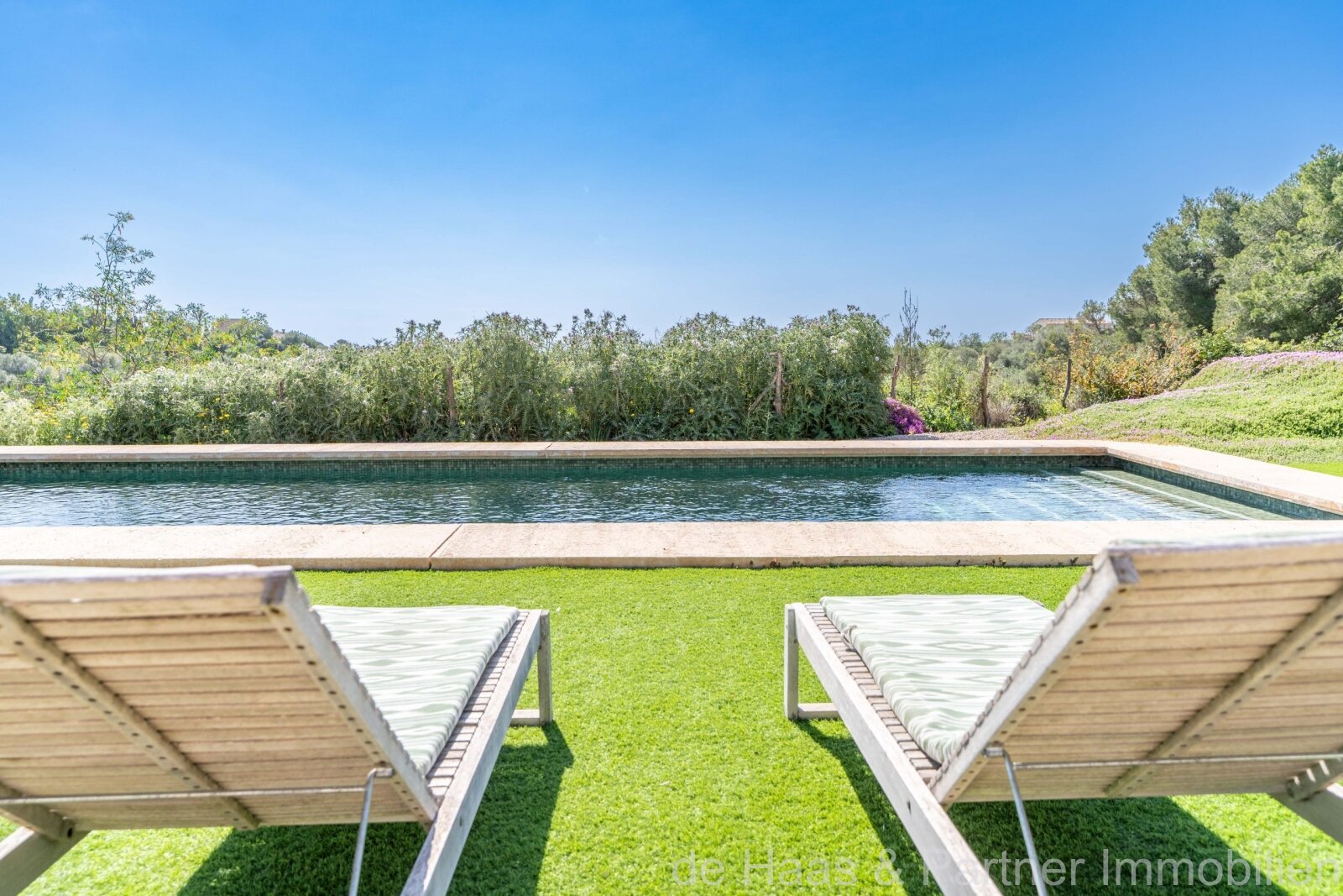 Moderne Finca mit Pool und traumhaftem Meerblick