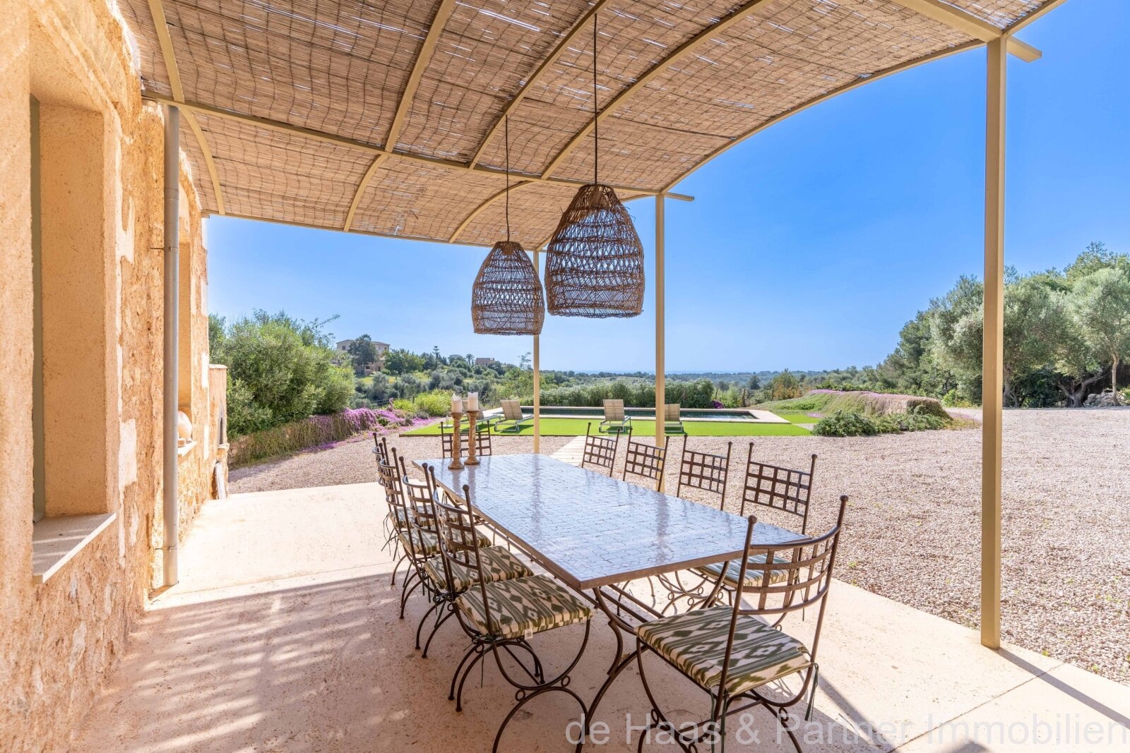 Moderne Finca mit Pool und traumhaftem Meerblick