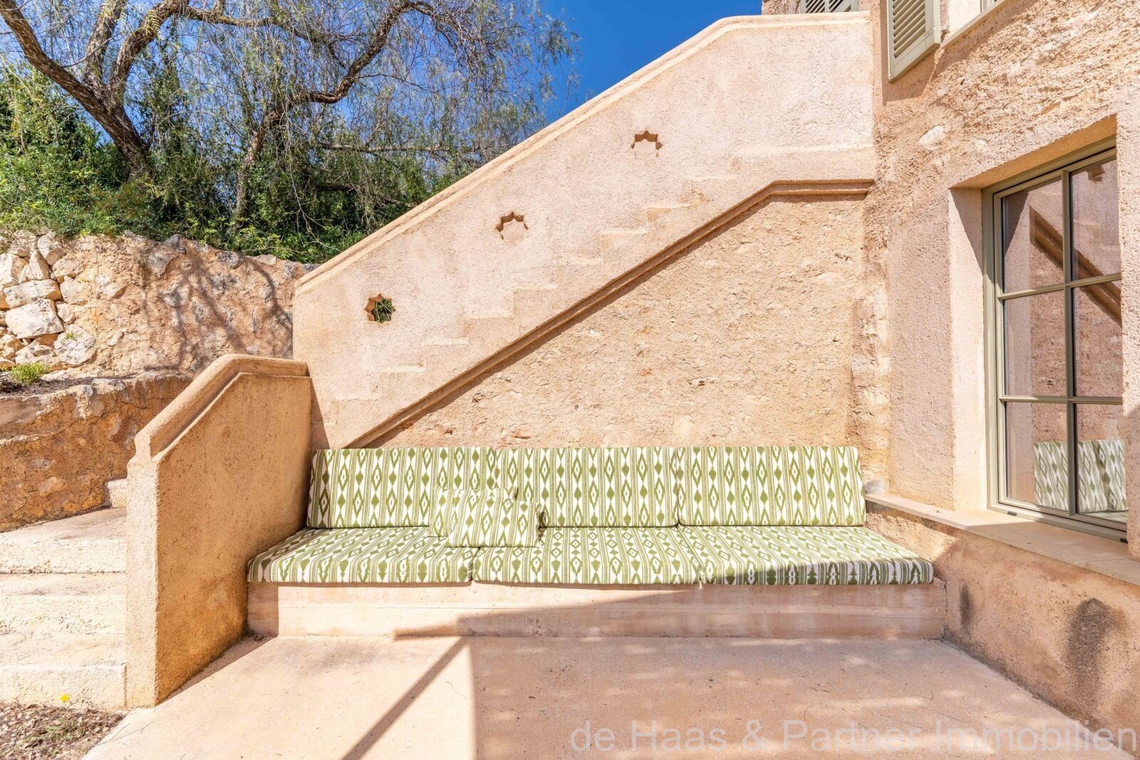 Moderne Finca mit Pool und traumhaftem Meerblick