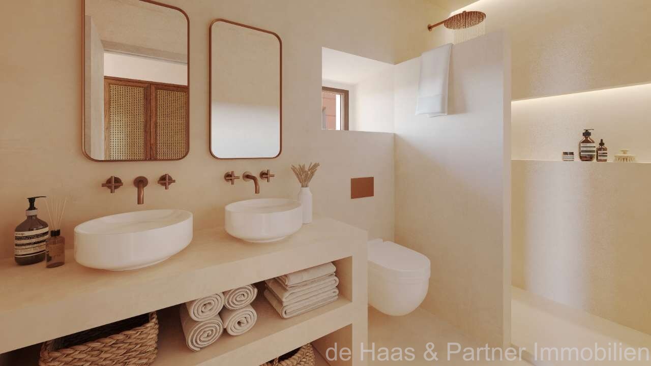 Zentrales Stadthaus mit Patio und Pool 