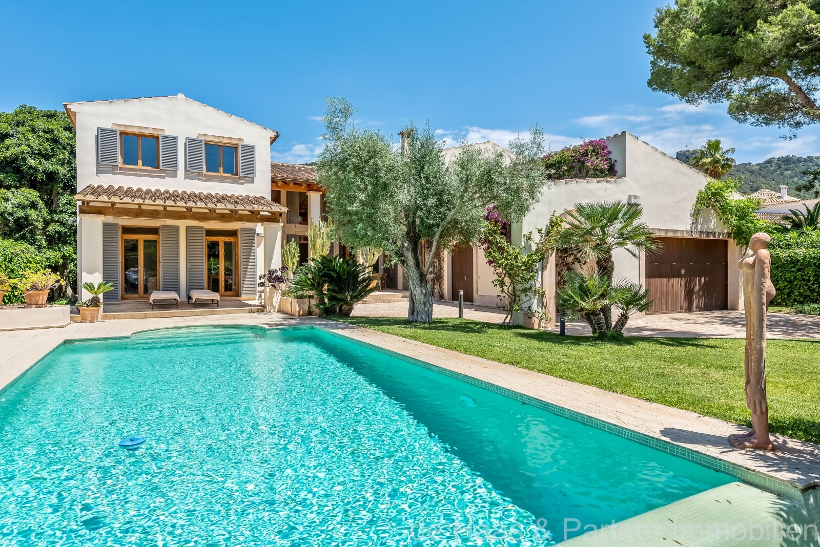 Traumhafte Designer Villa im Loftstil nahe zum Meer und Golfplatz an der Costa de los Pinos