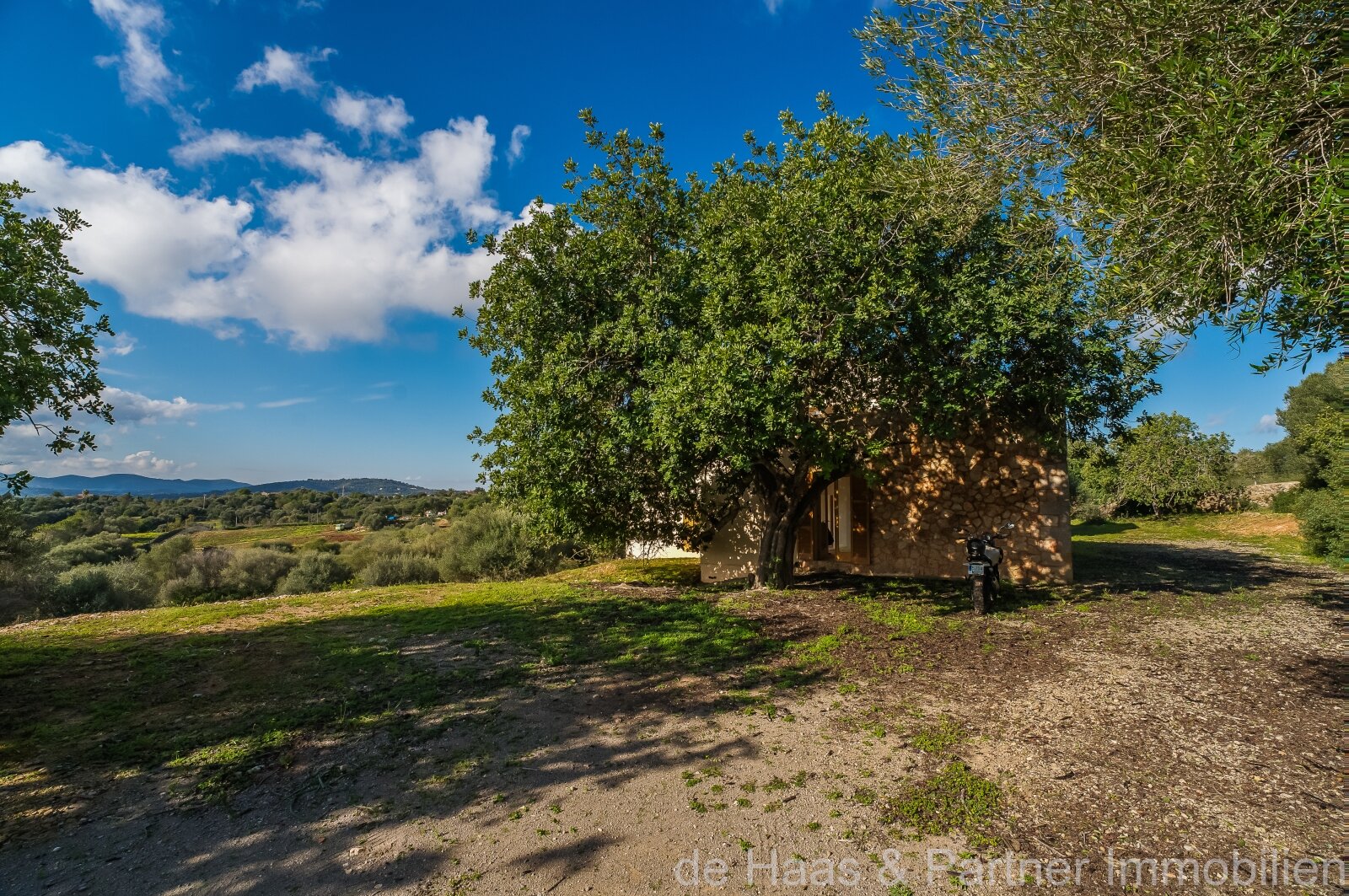 Charmante Finca mit schöner Atmosphäre und traumhaftem Ausblick bis zum Meer 