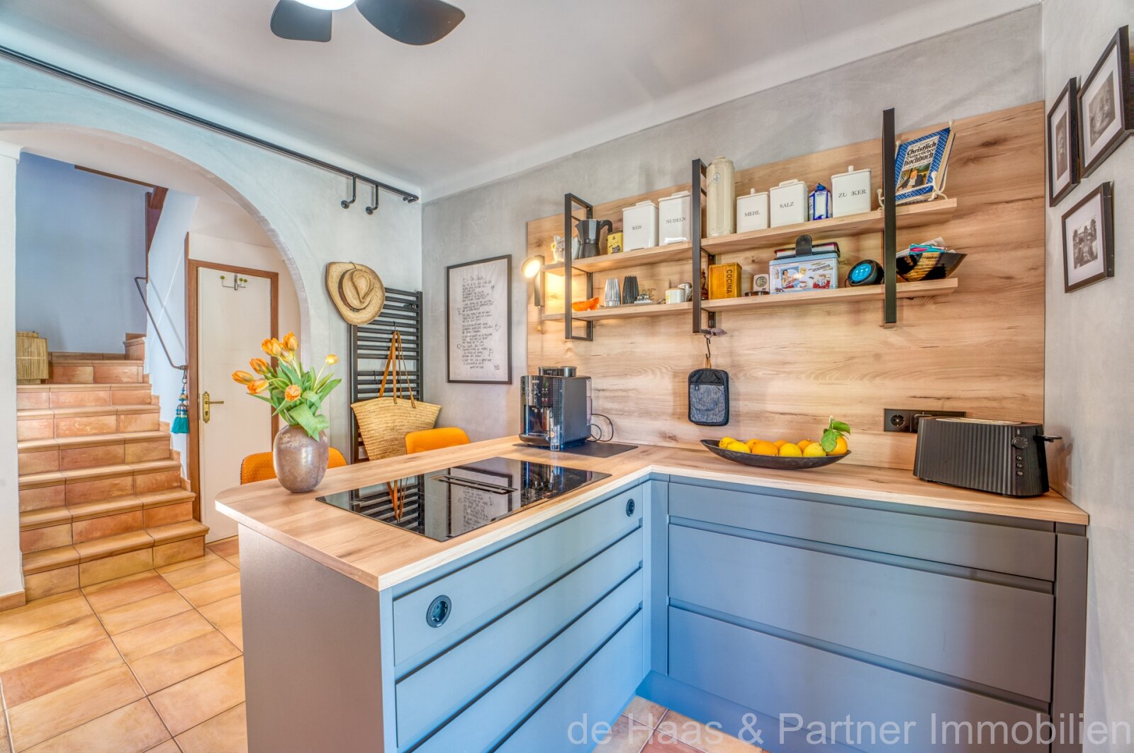 Chalet mit großem Pool und nur 100m vom Meer