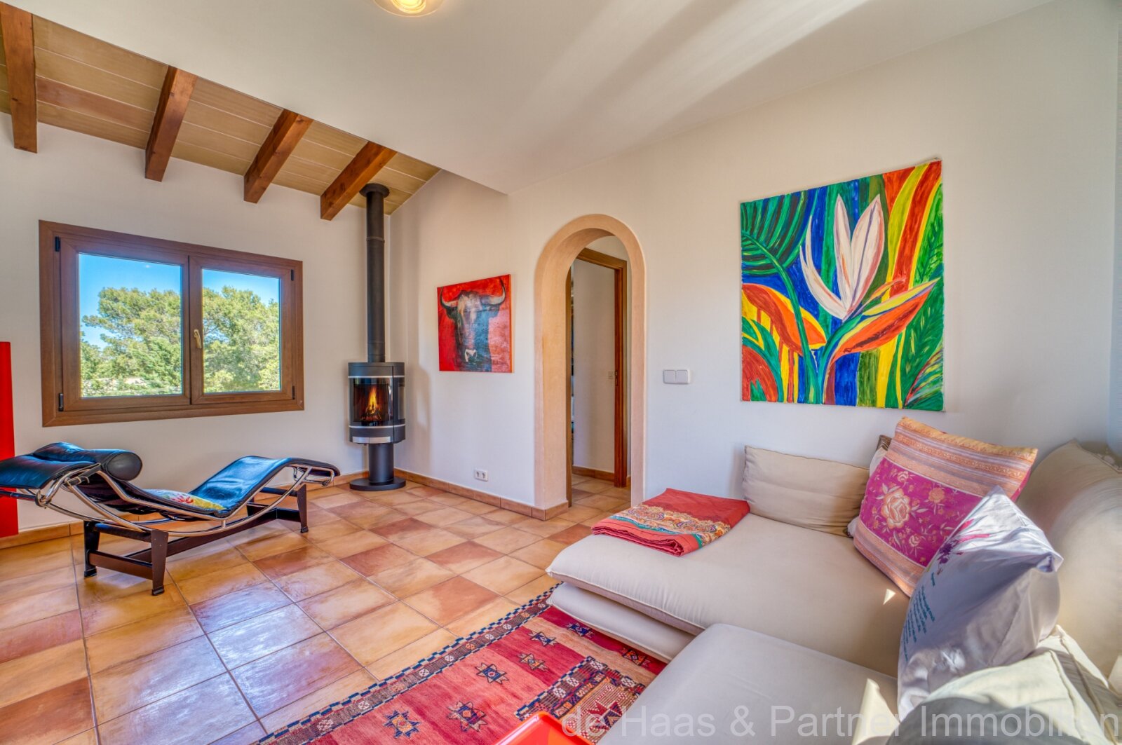 Chalet mit großem Pool und nur 100m vom Meer