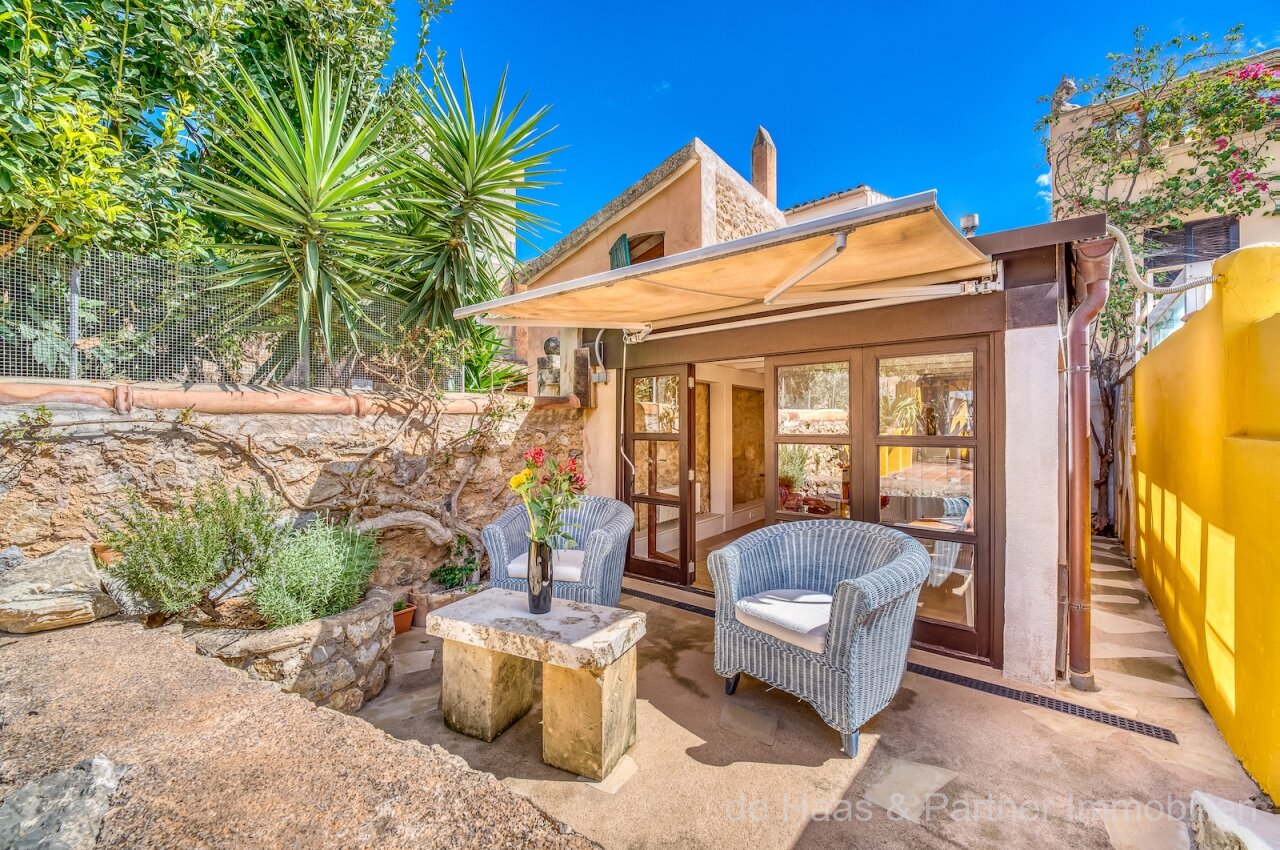 Individuelles Stadthaus mit exzellenter Ausstattung und schönem Patio