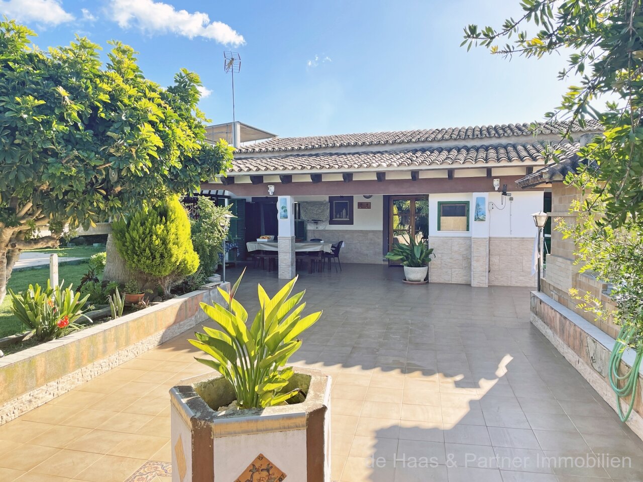 Kleine Finca mit Pool, Gemüsegarten und schönem Blick auf Sant Salvador