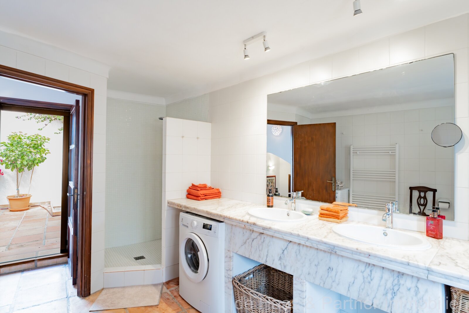 Charming townhouse below Capdepera Castle with numerous terraces and stunning views of the countryside