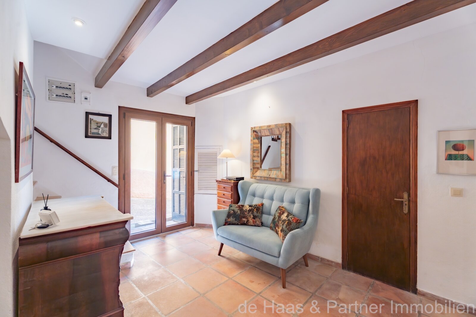 Charming townhouse below Capdepera Castle with numerous terraces and stunning views of the countryside