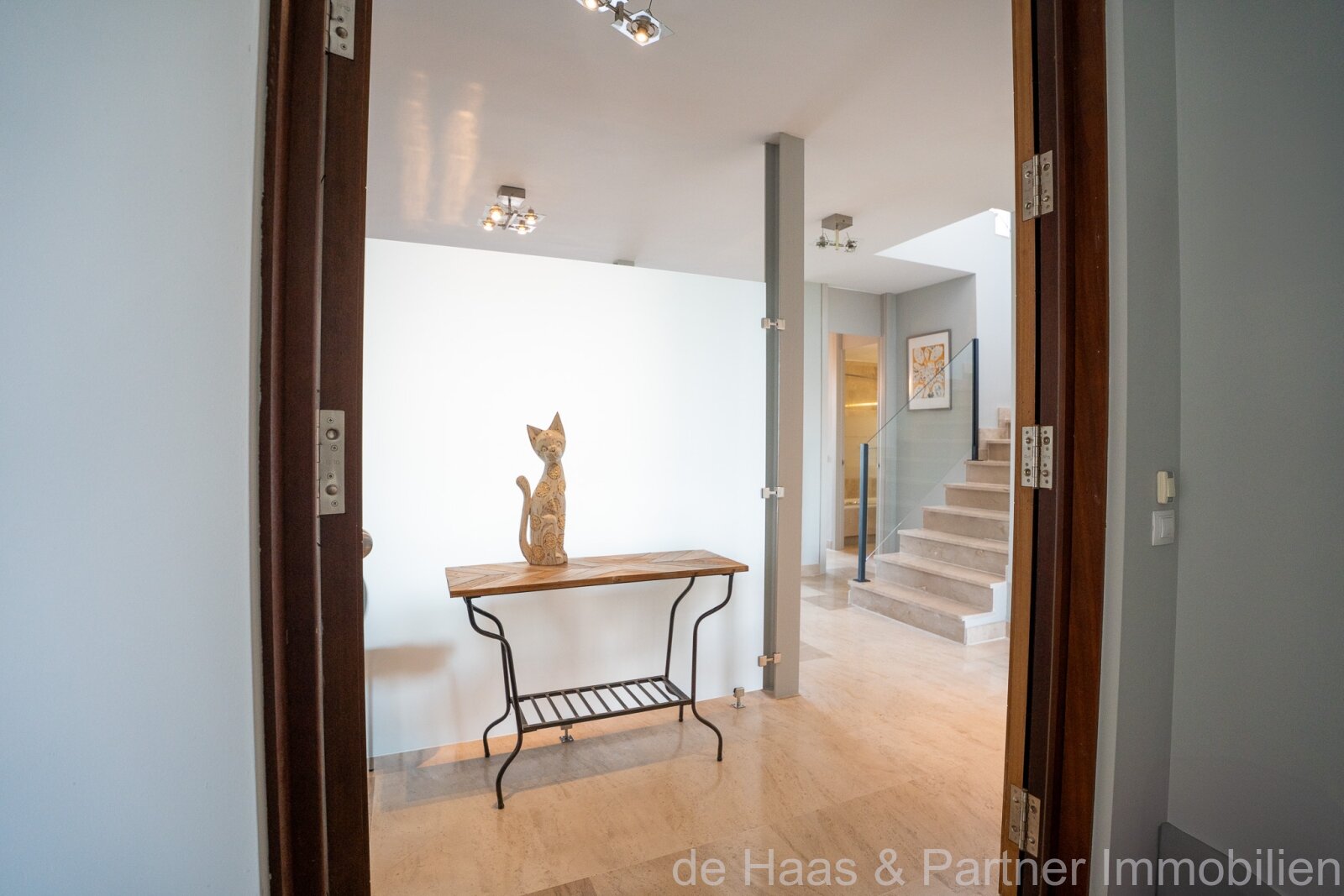 Exclusive penthouse with two large terraces and fantastic sea views