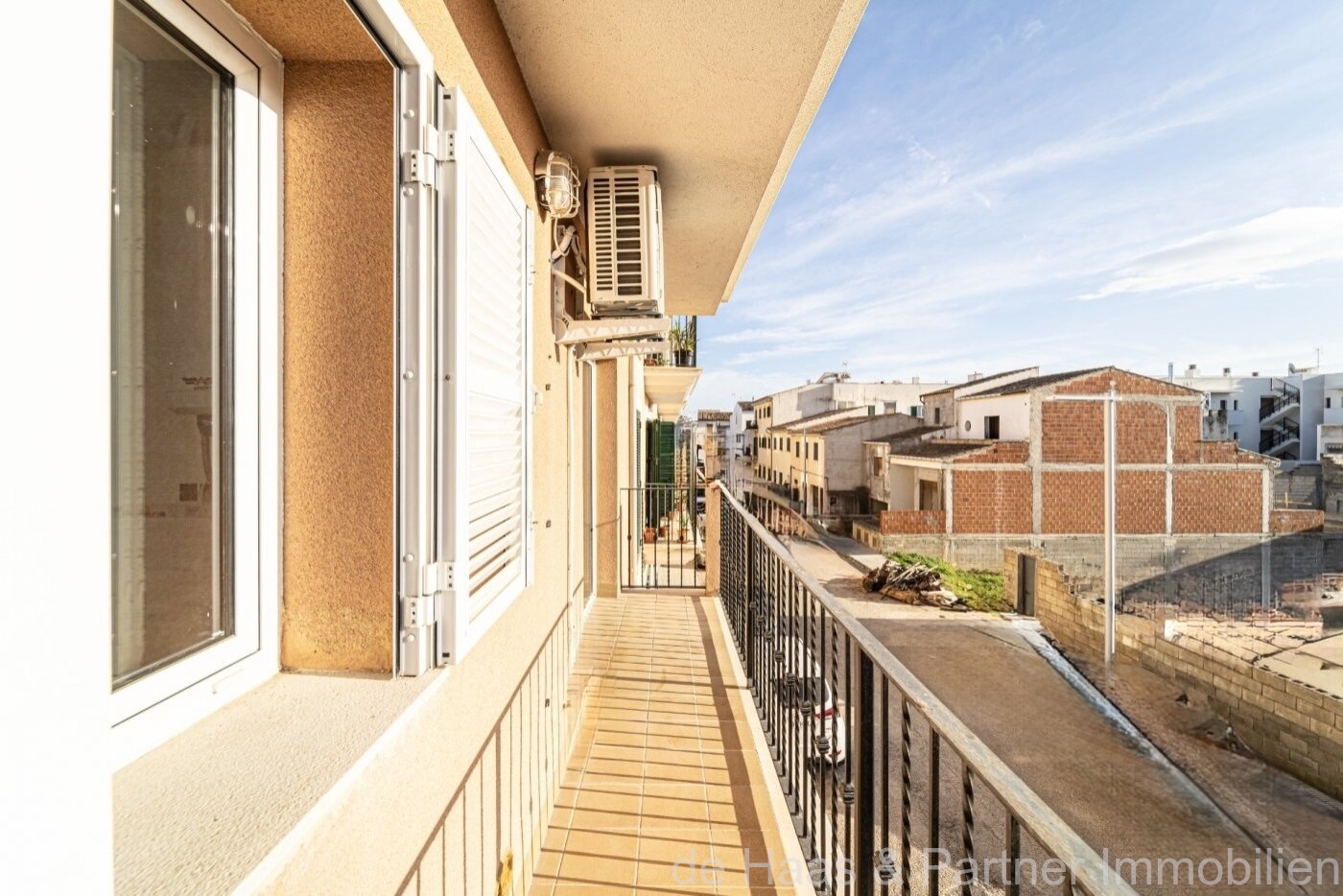 Well-maintained flat in a multi-family house in a quiet location