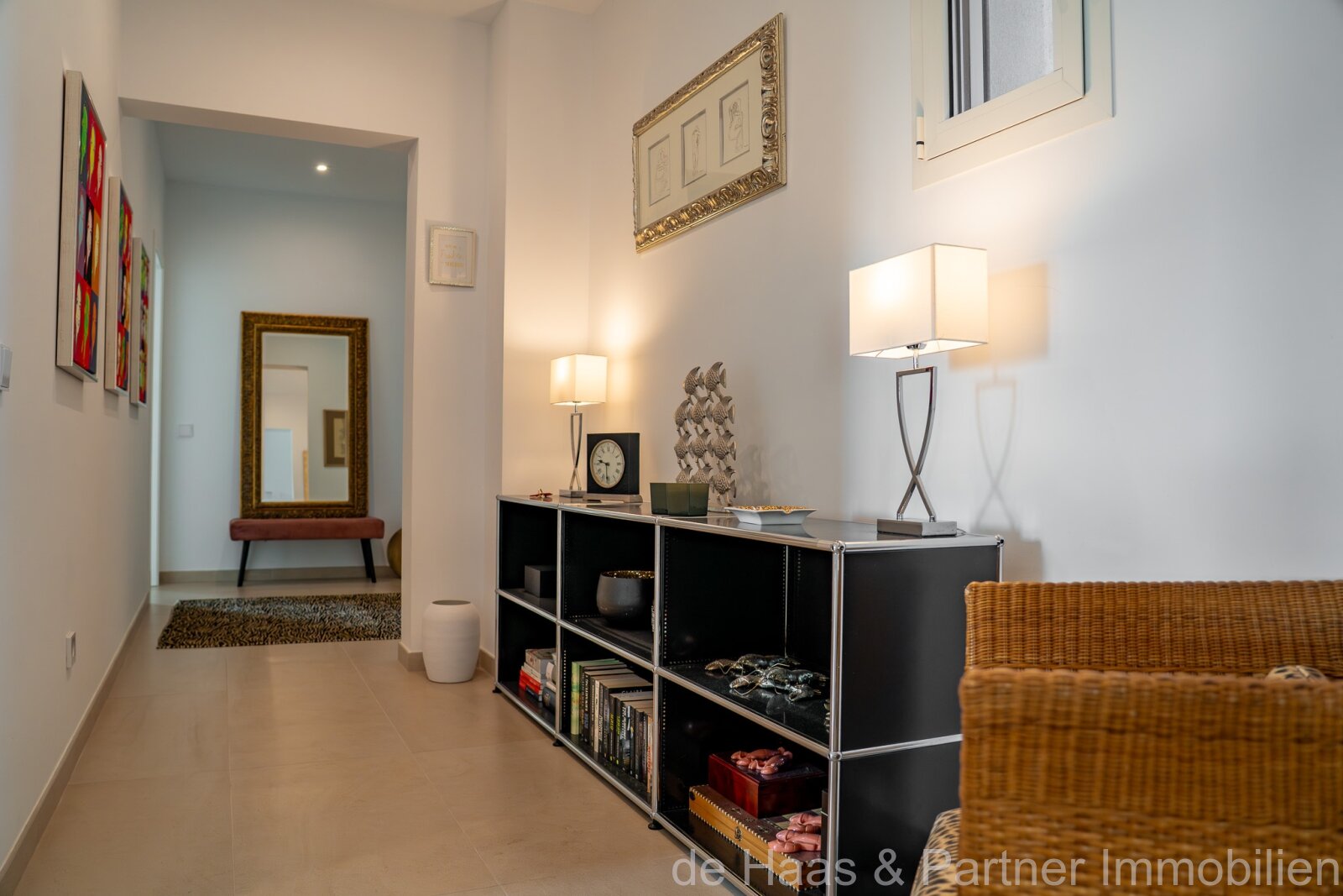 High-quality luxury finca with stunning views of the countryside, many extras and a rental license