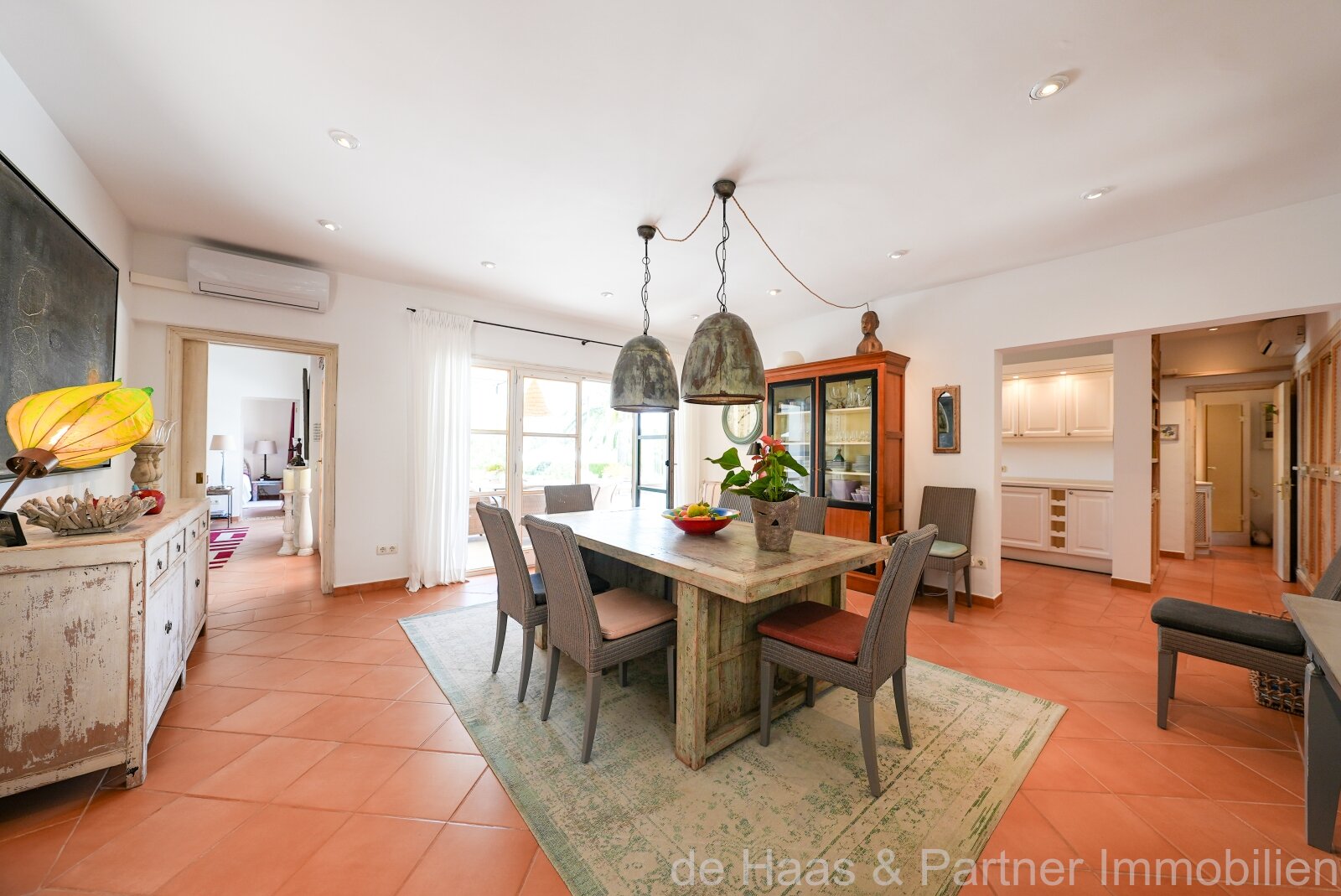 Beautiful Finca in a very good location and with a great outdoor area