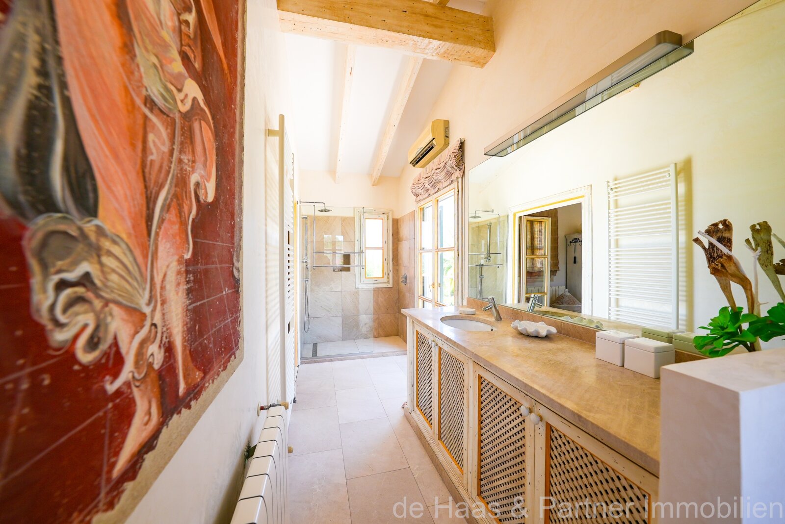 Beautiful Finca in a very good location and with a great outdoor area