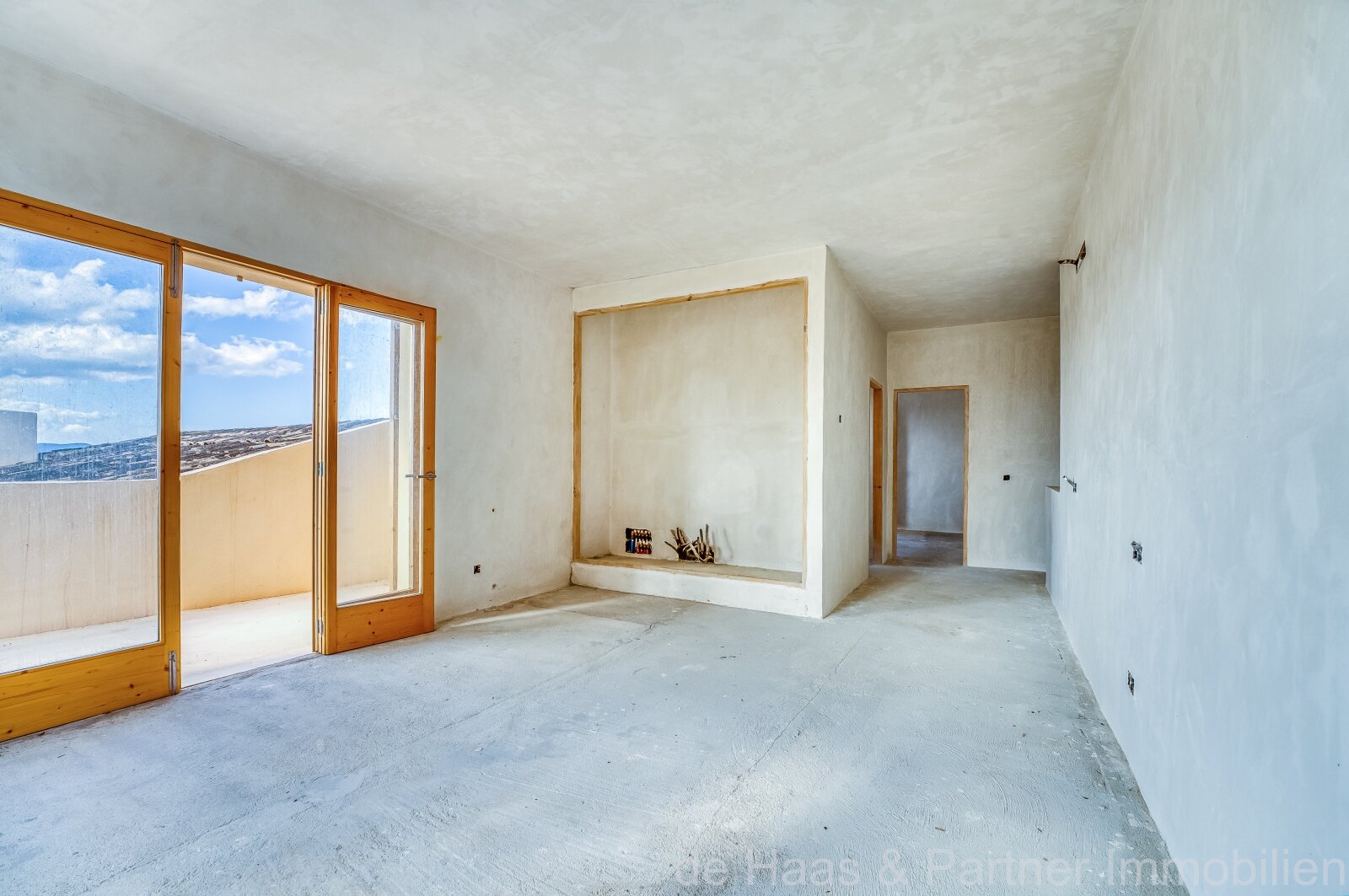 Charming finca with a lovely atmosphere and fantastic views stretching all the way to the sea 