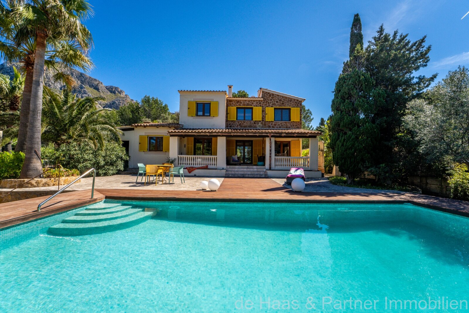 Colònia de Sant Pere: Chalet with a large pool, just 100 metres from the sea 