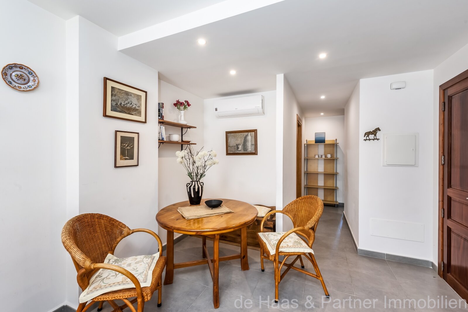 ground-floor flat with roof terrace and sea views in Colonia de Sant Pere