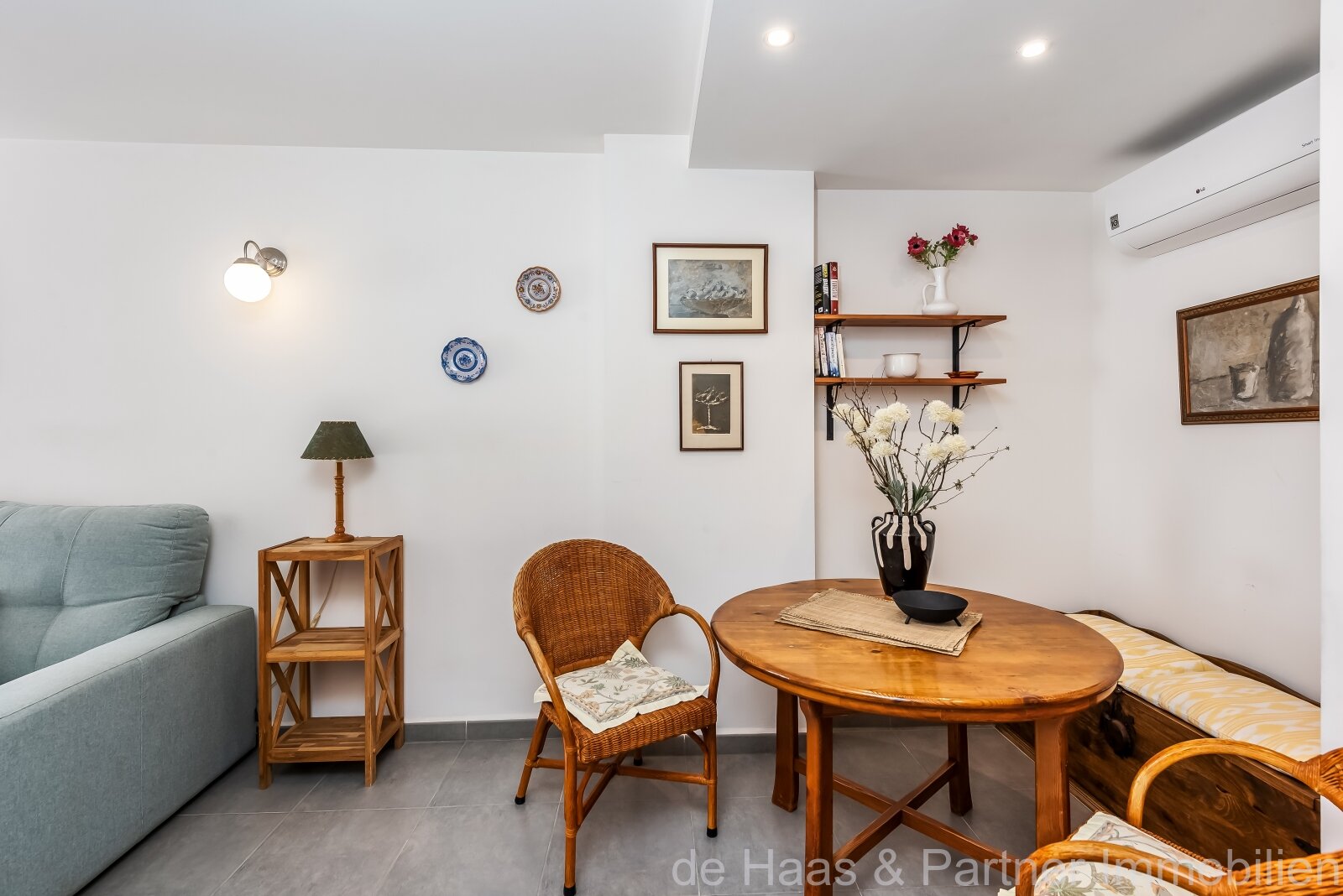 ground-floor flat with roof terrace and sea views in Colonia de Sant Pere