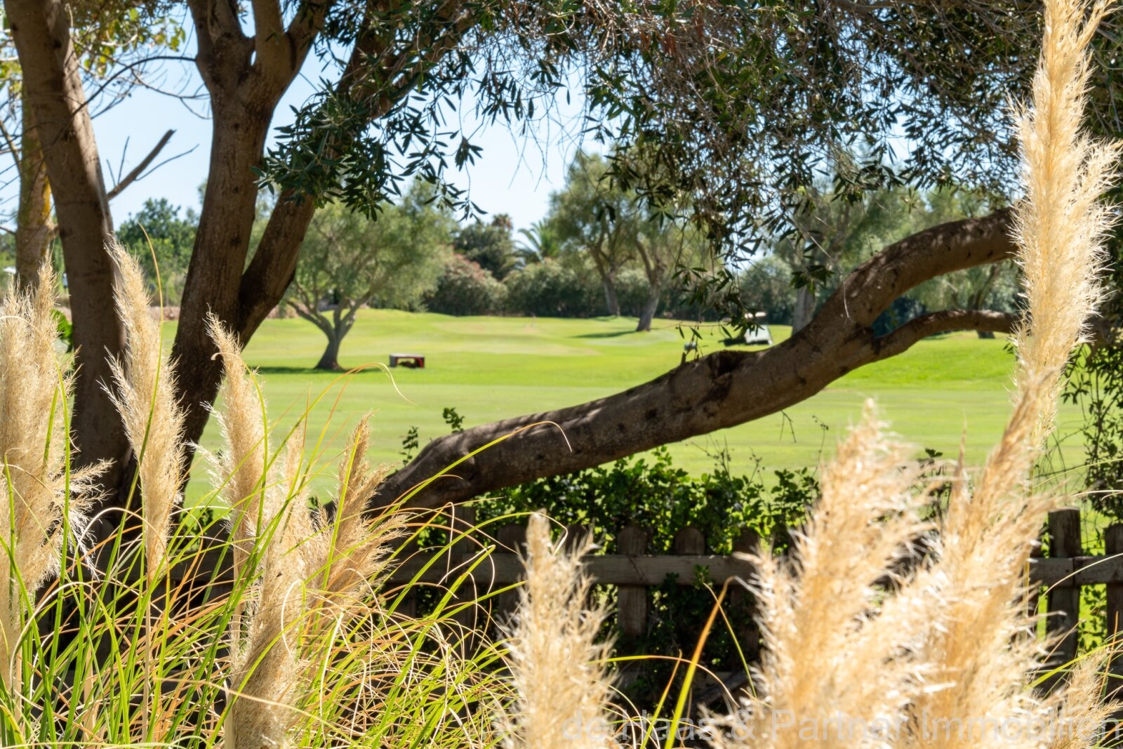 Stylish terraced house on the front line of the golf course at the Pula Golf Resort