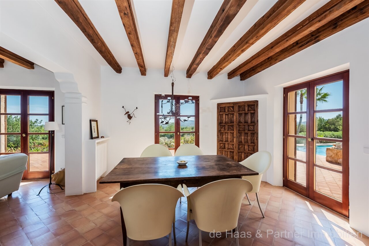 Finca with fantastic views to the sea