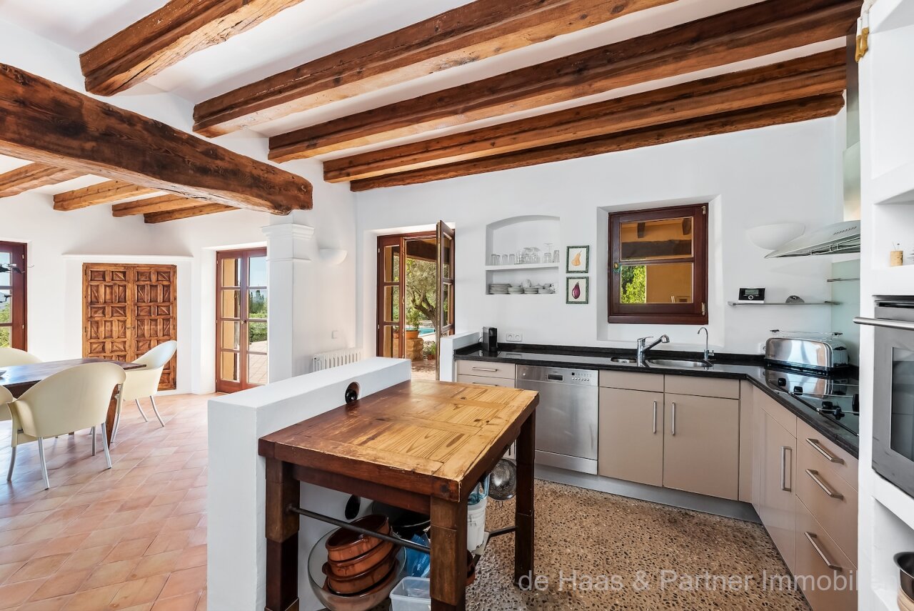 Finca with fantastic views to the sea