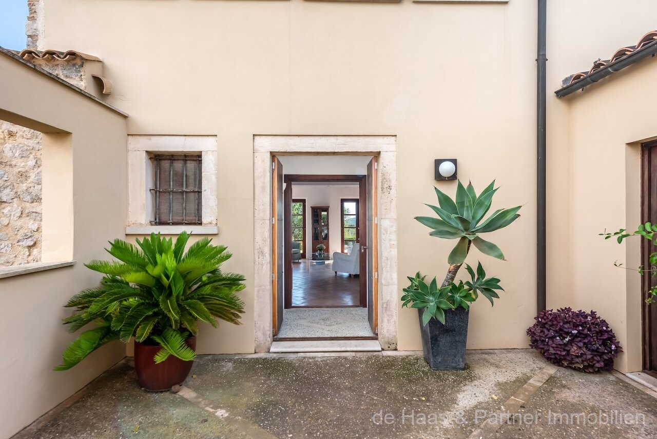 Finca with fantastic views to the sea