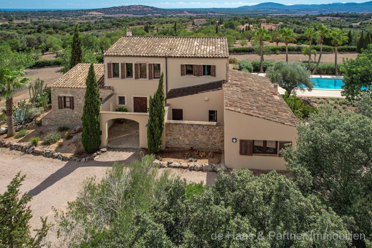 Finca with fantastic views to the sea