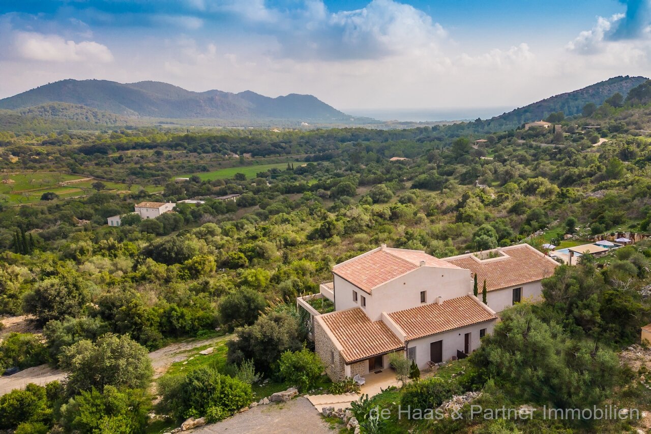 Son Servera: Very large finca in a prime location with fantastic views to the sea 