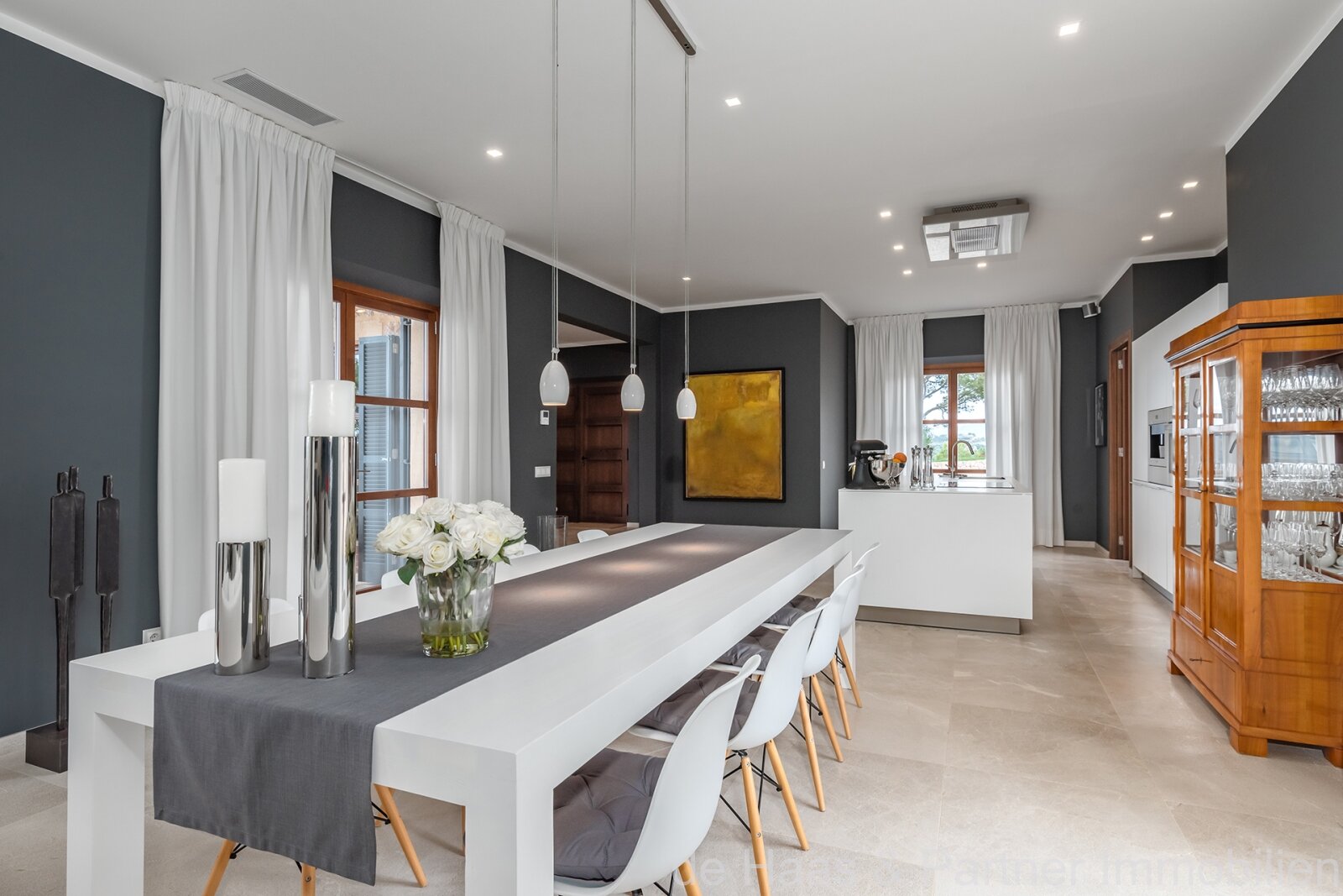 Luxury finca with stunning views and many highlights