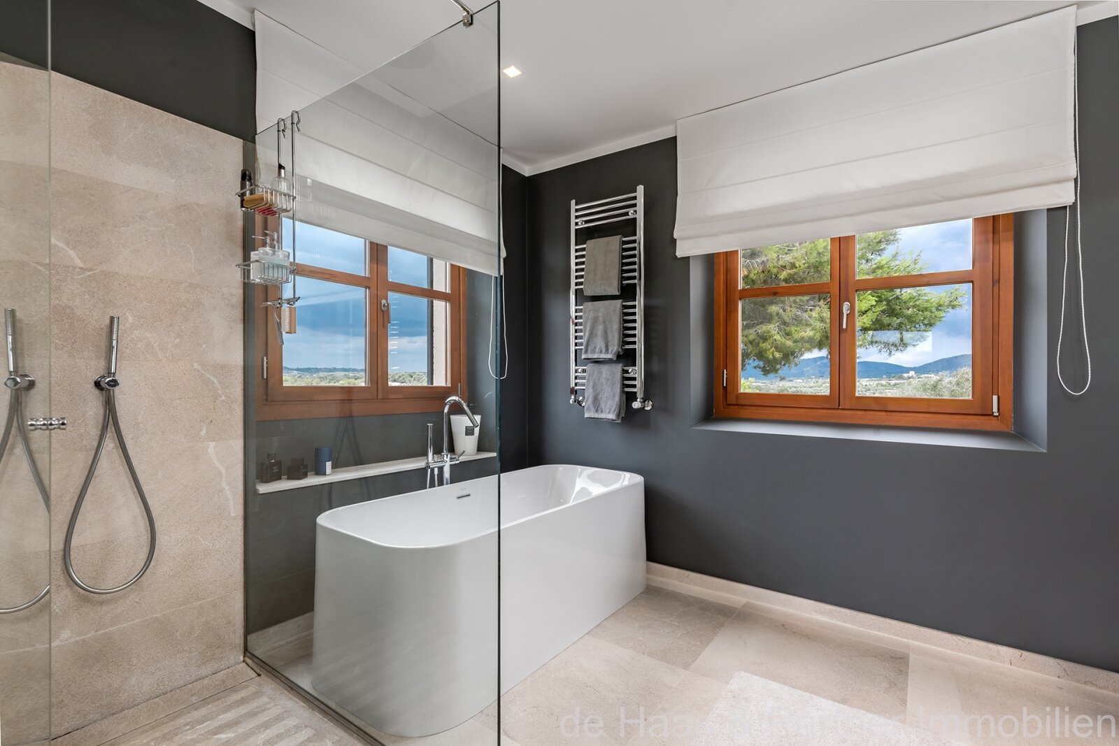 Luxury finca with stunning views and many highlights