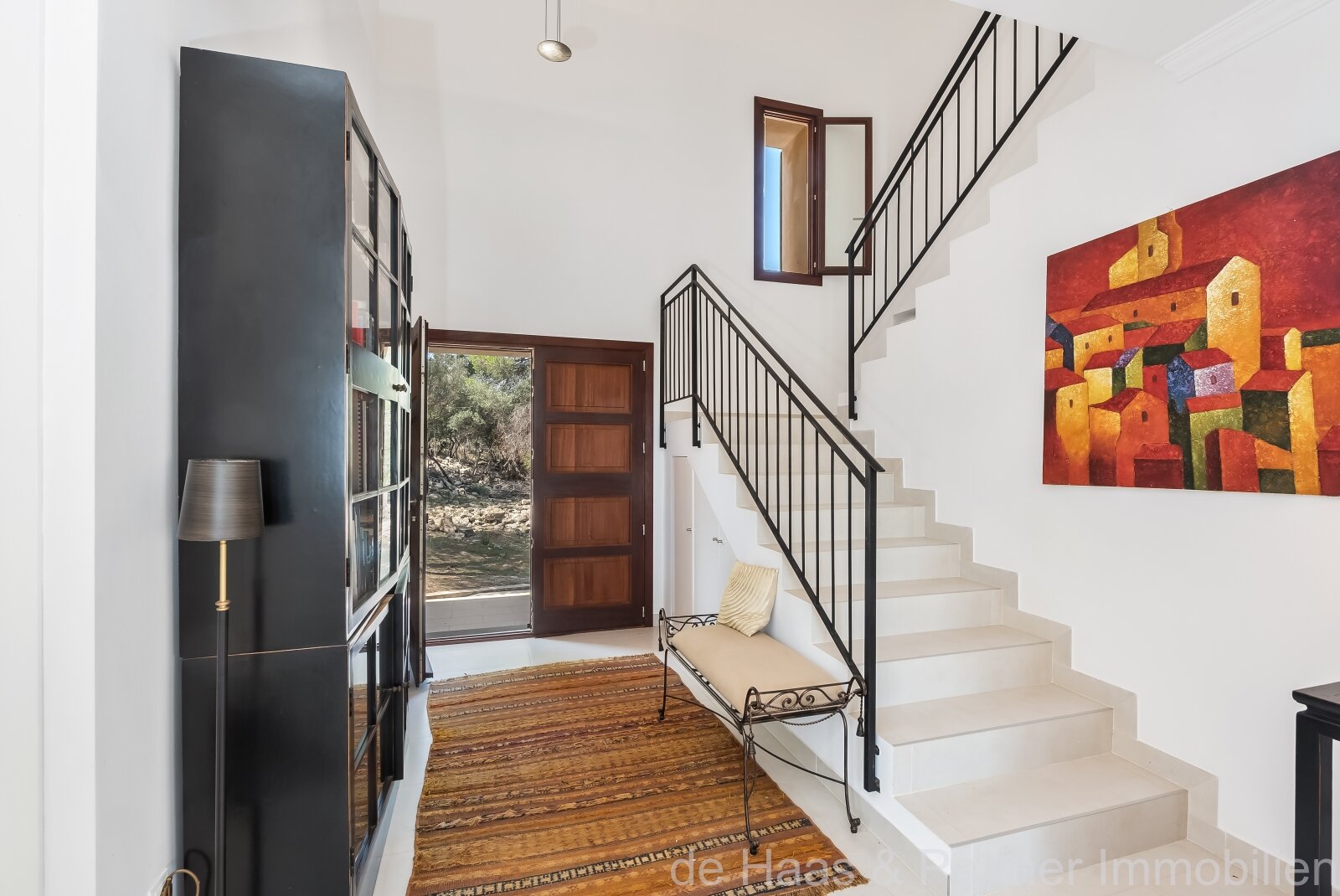 Modern finca with perfect views over Artá to the sea with guest apartment and rental license