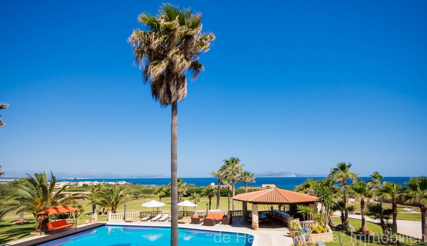 Luxury finca in a very good location with perfect sea views