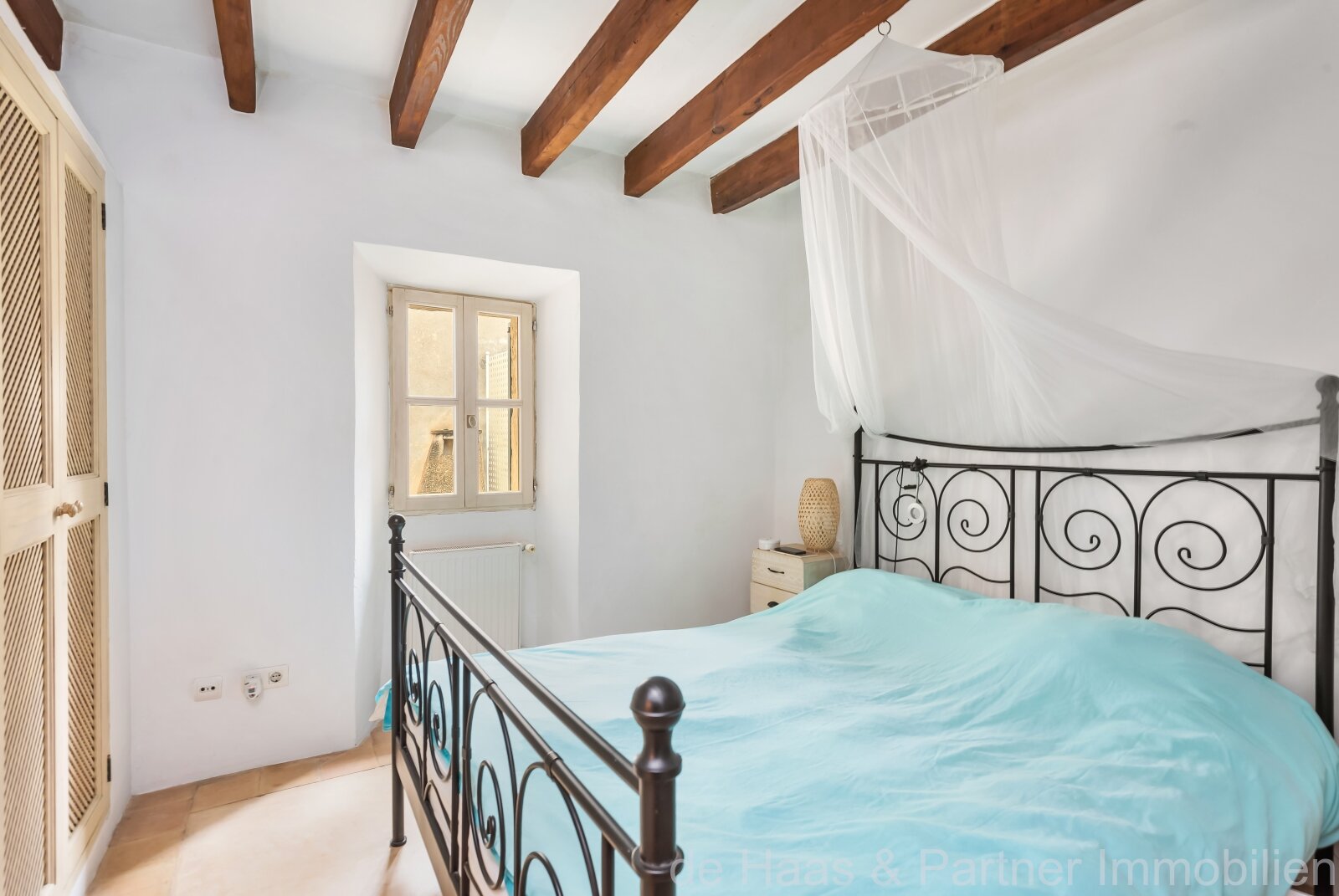 Beautiful townhouse with patio and roof terrace