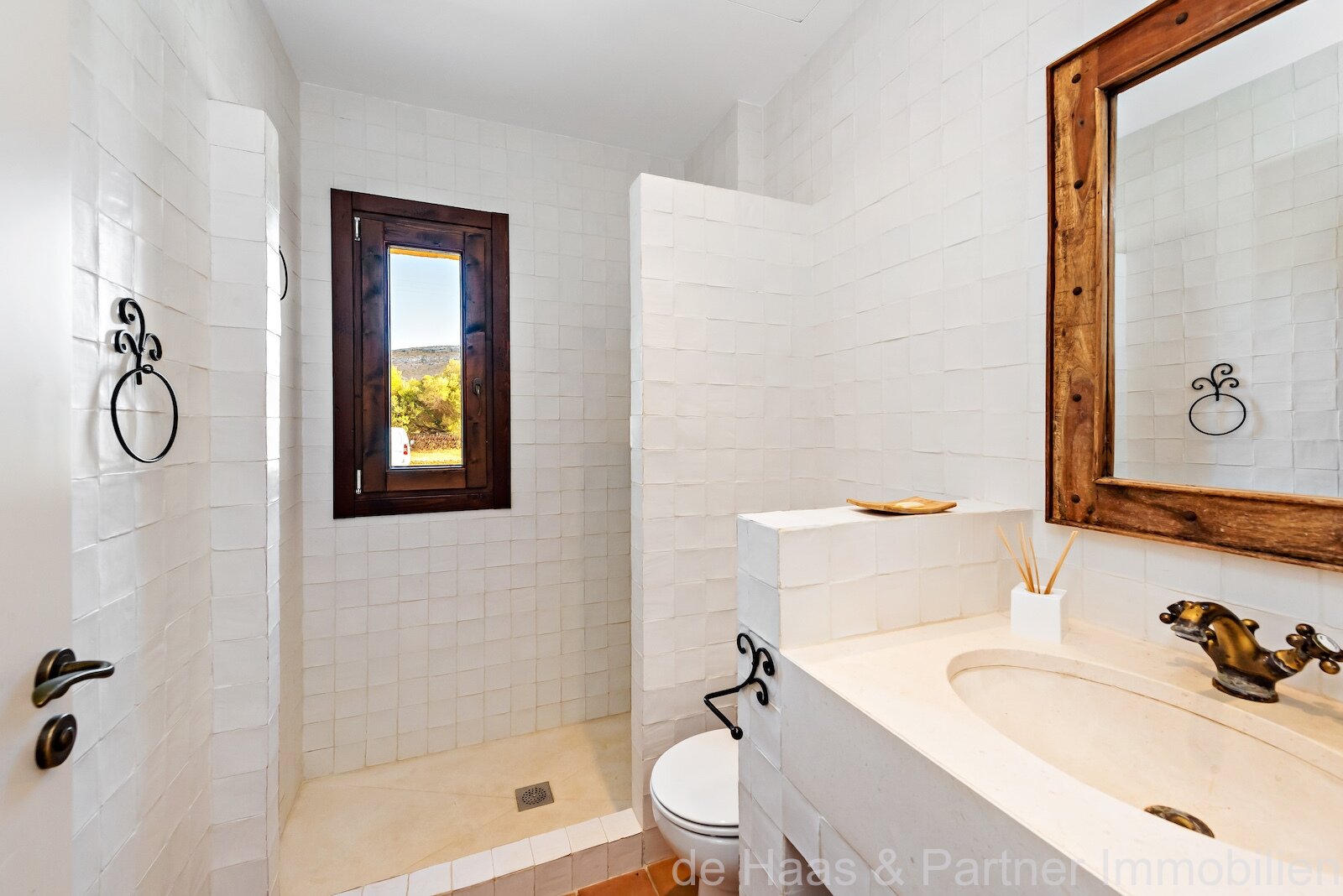 Finca with fantastic sea and panoramic views as far as Alcudia