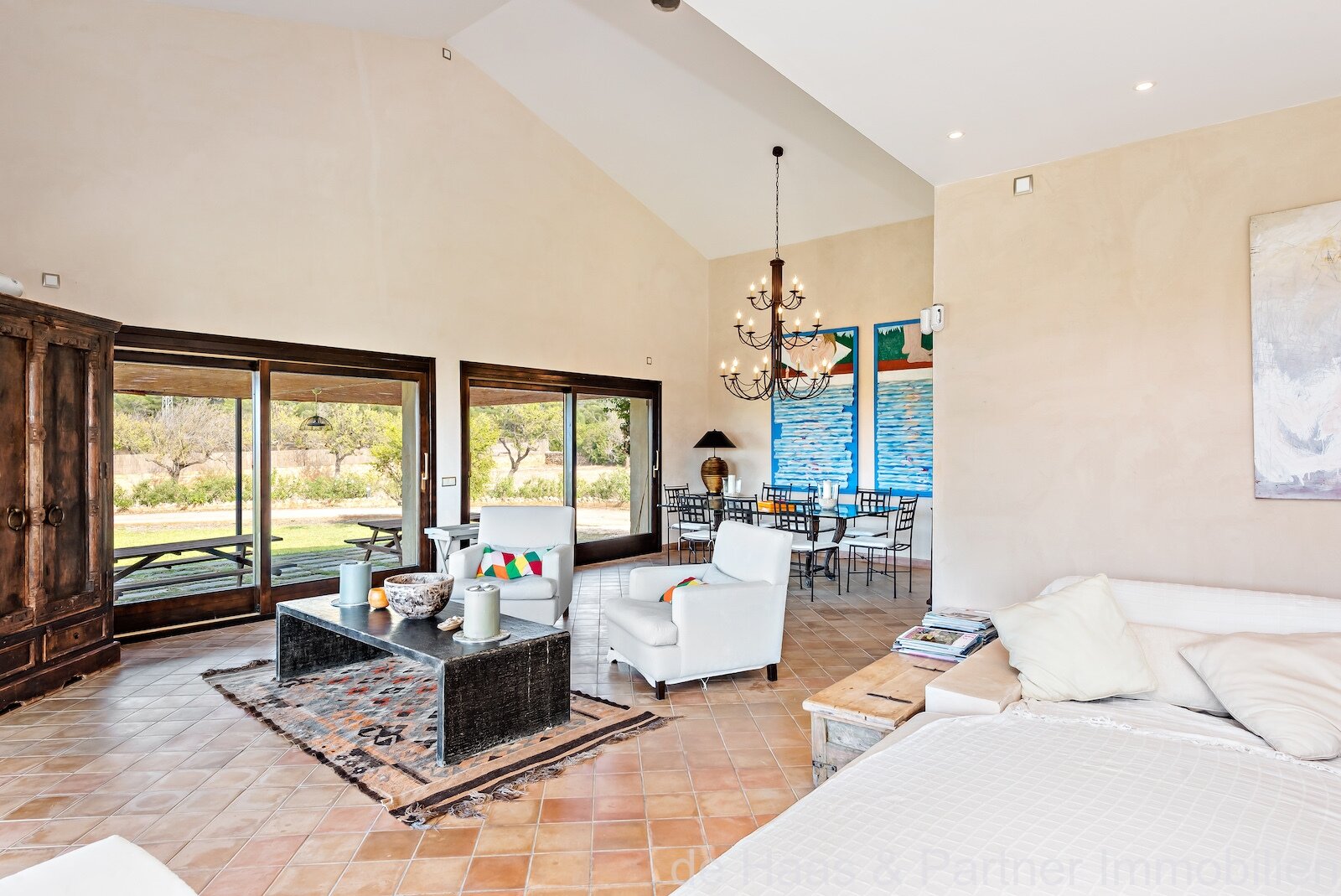 Finca with fantastic sea and panoramic views as far as Alcudia