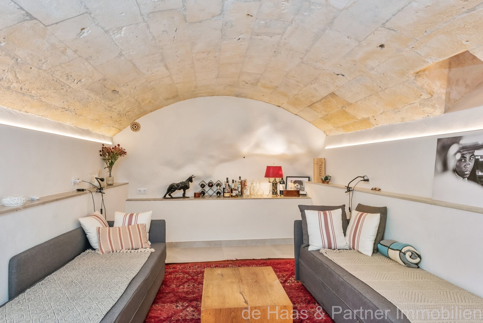 Designer townhouse in the heart of Capdepera with fantastic sea views