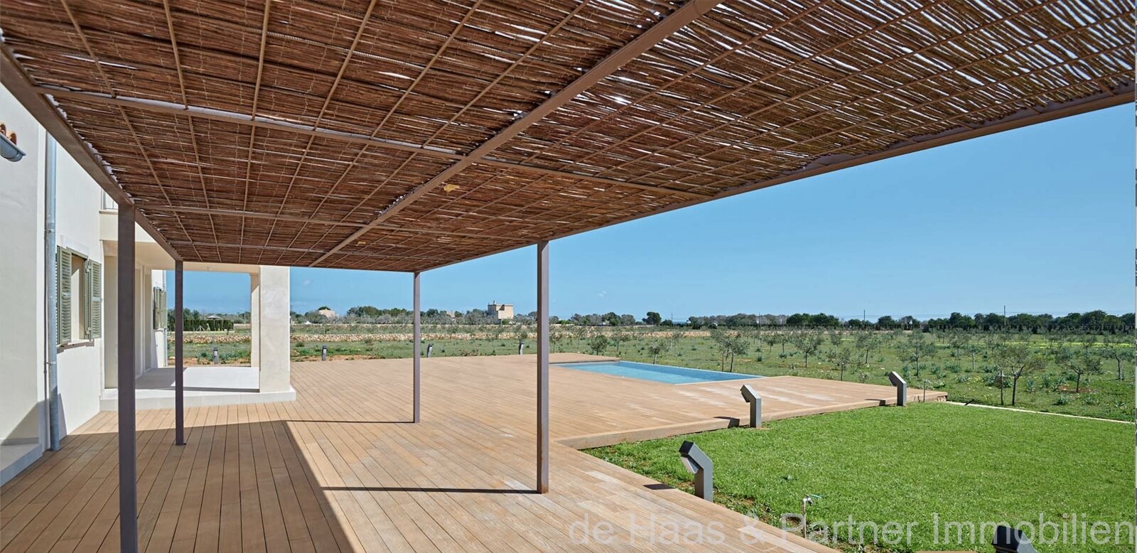 Finca with beautiful sea views over the east coast