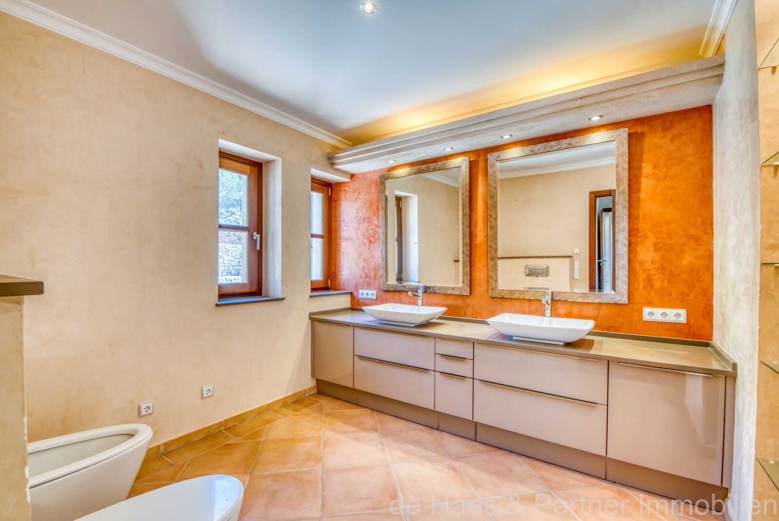 Exclusive natural stone finca with panoramic sea view