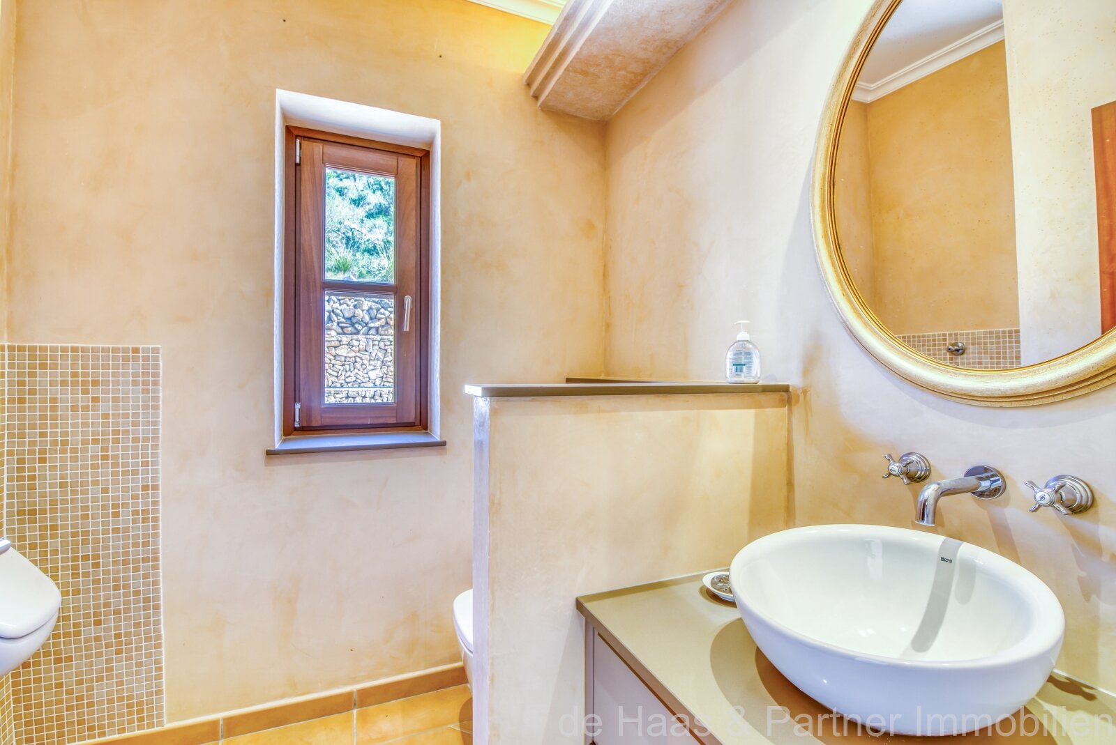 Exclusive natural stone finca with panoramic sea view