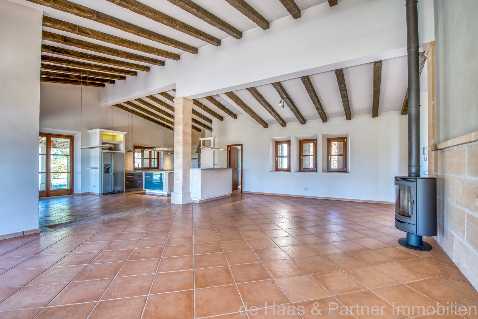 Exclusive natural stone finca with panoramic sea view