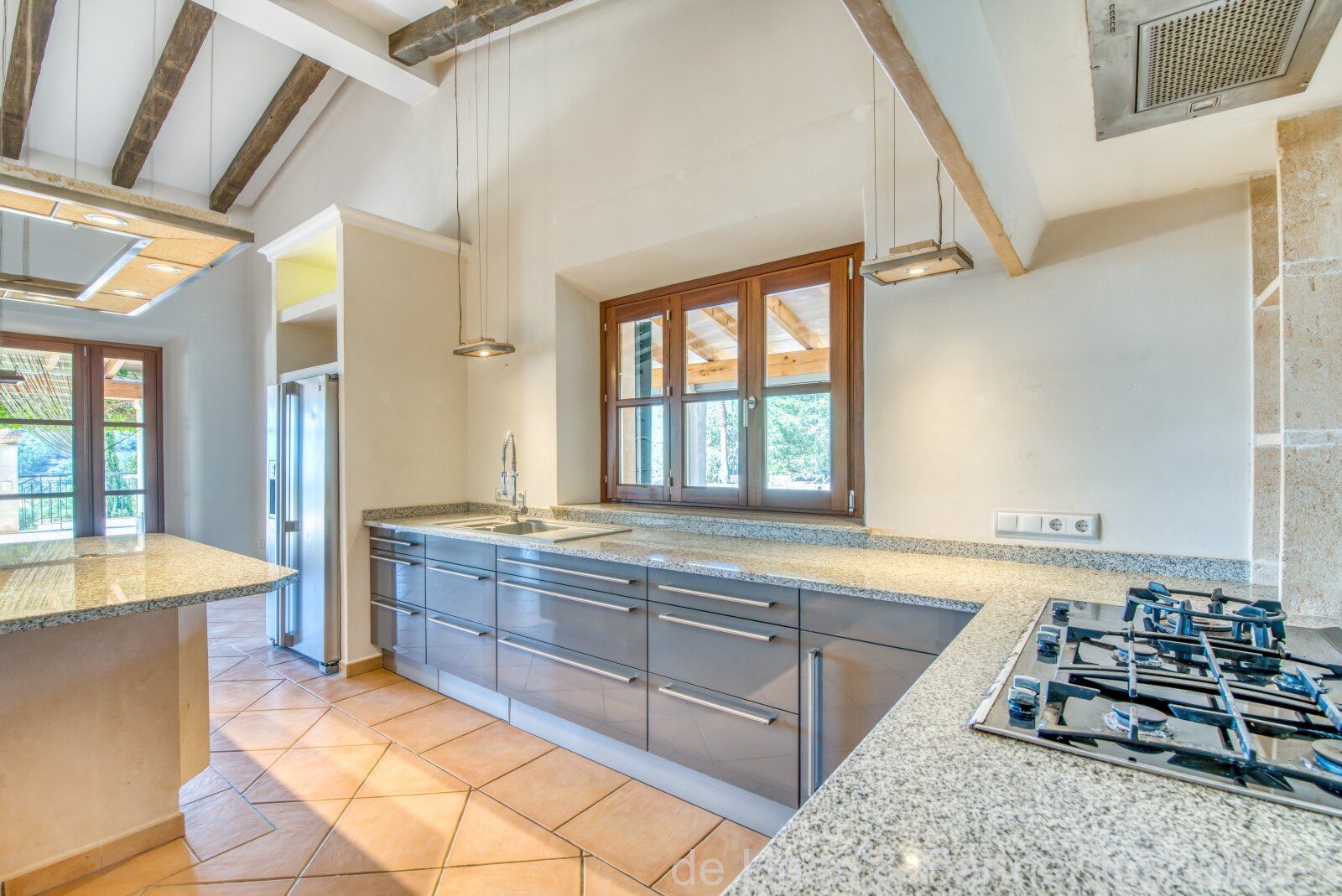 Exclusive natural stone finca with panoramic sea view