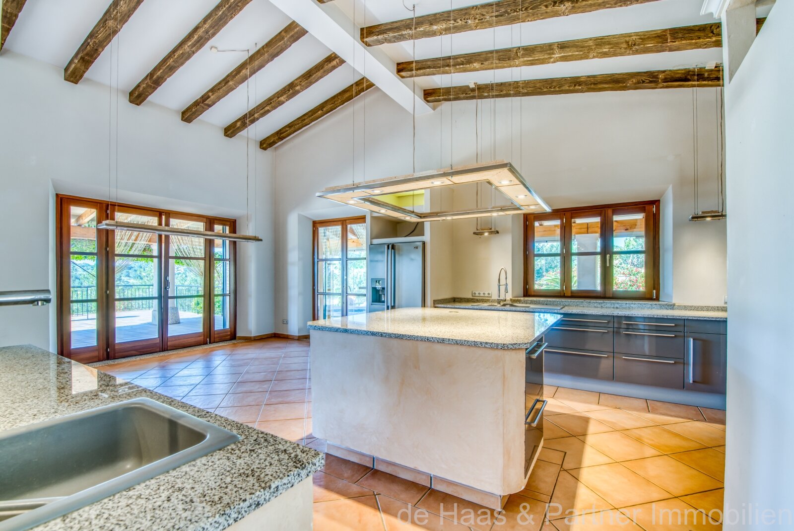 Exclusive natural stone finca with panoramic sea view