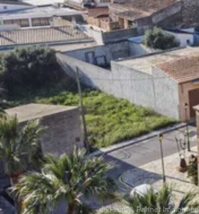 Sant Llorenç: Building plot in a quiet location yet close to the town center 