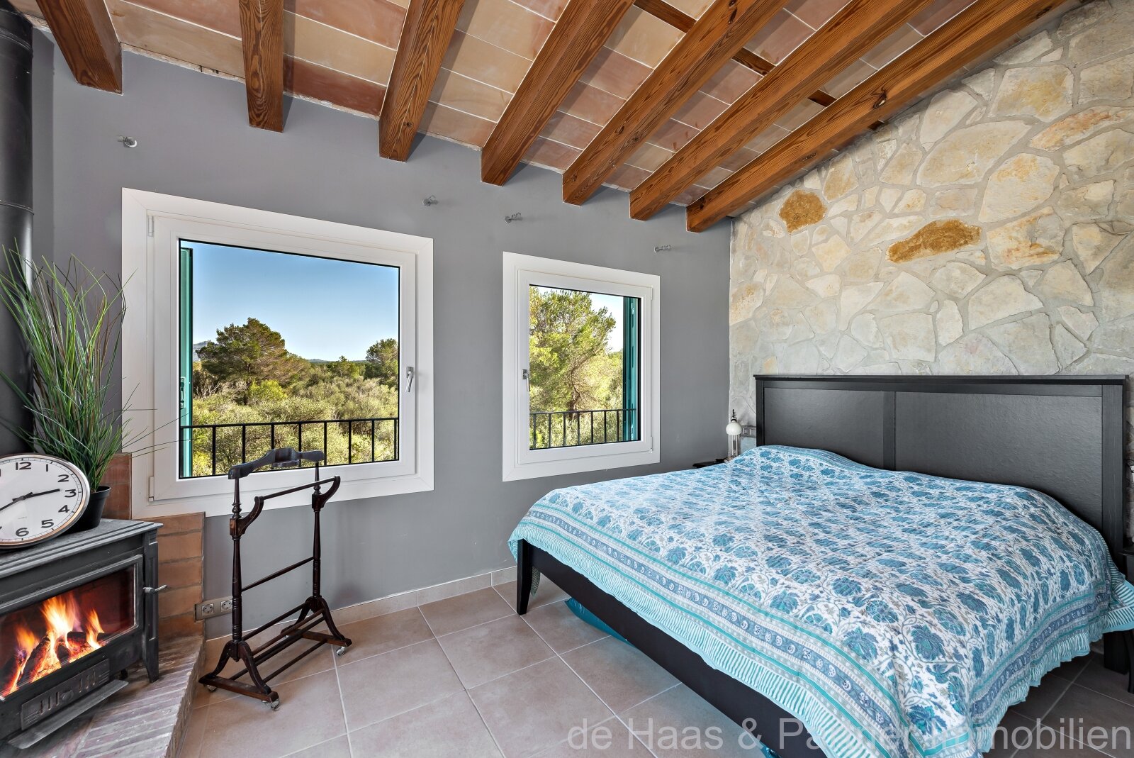 Charming chalet near the sea and the nature reserve with pool