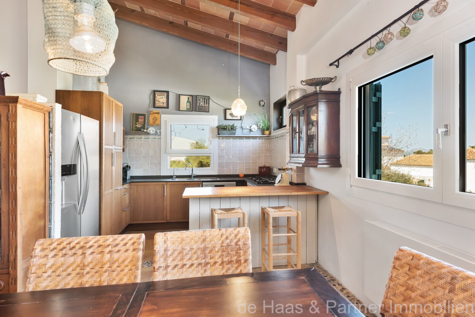 Charming chalet near the sea and the nature reserve with pool