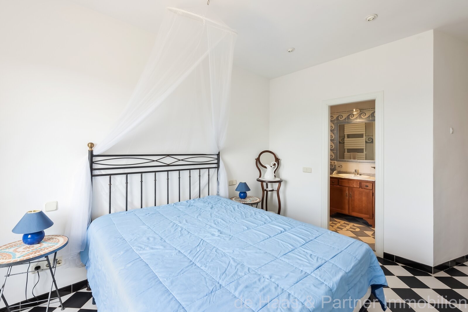 Perfect natural stone finca with plenty of space, great views and optimal outdoor area