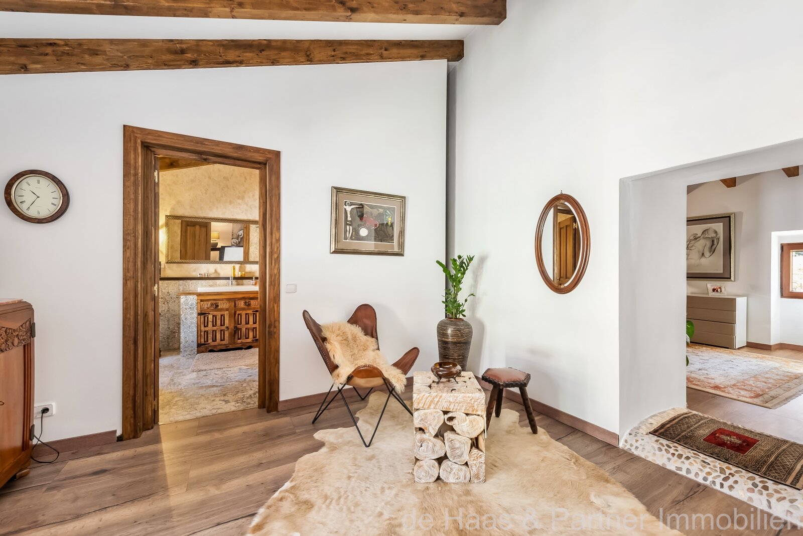 Modern refurbished townhouse with pool with Mallorcan flair in Capdepera