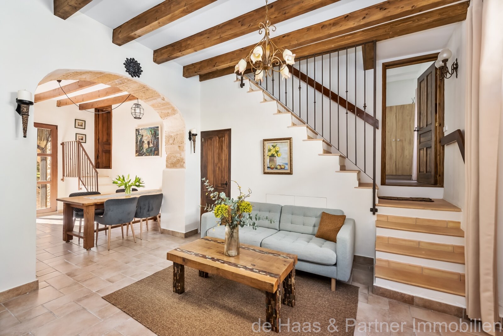 Modern refurbished townhouse with pool with Mallorcan flair in Capdepera