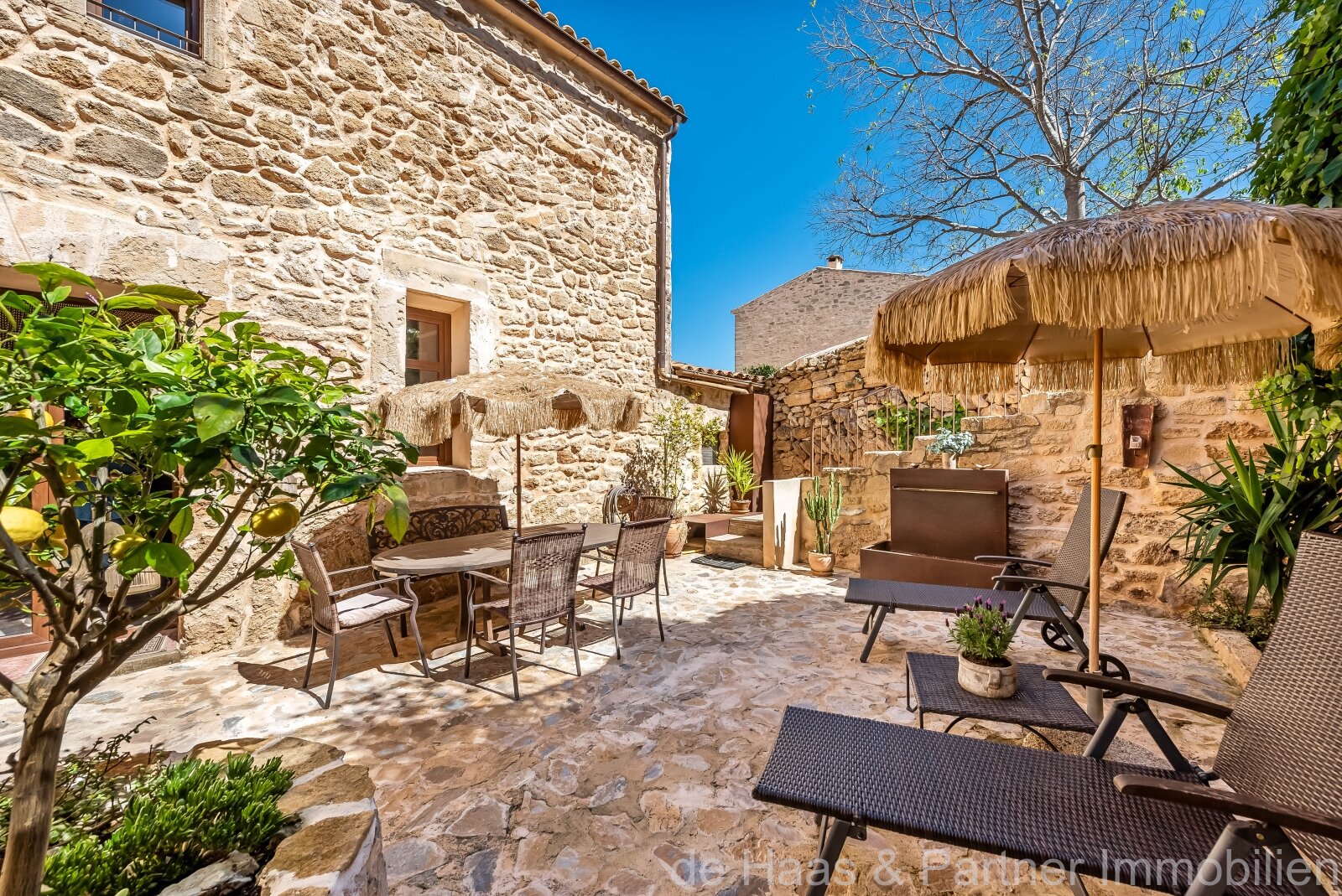 Modern refurbished townhouse with pool with Mallorcan flair in Capdepera