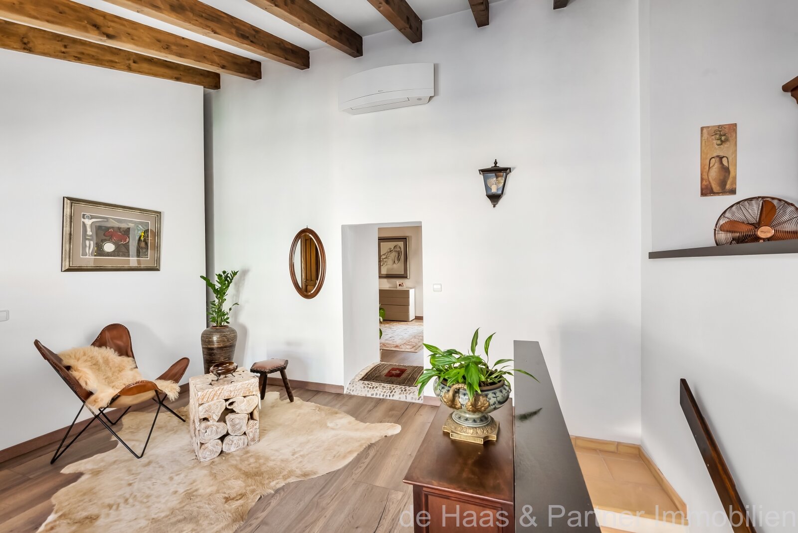 Modern refurbished townhouse with pool with Mallorcan flair in Capdepera